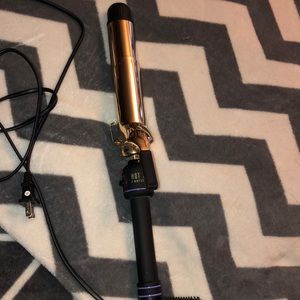 Hot tools curling iron